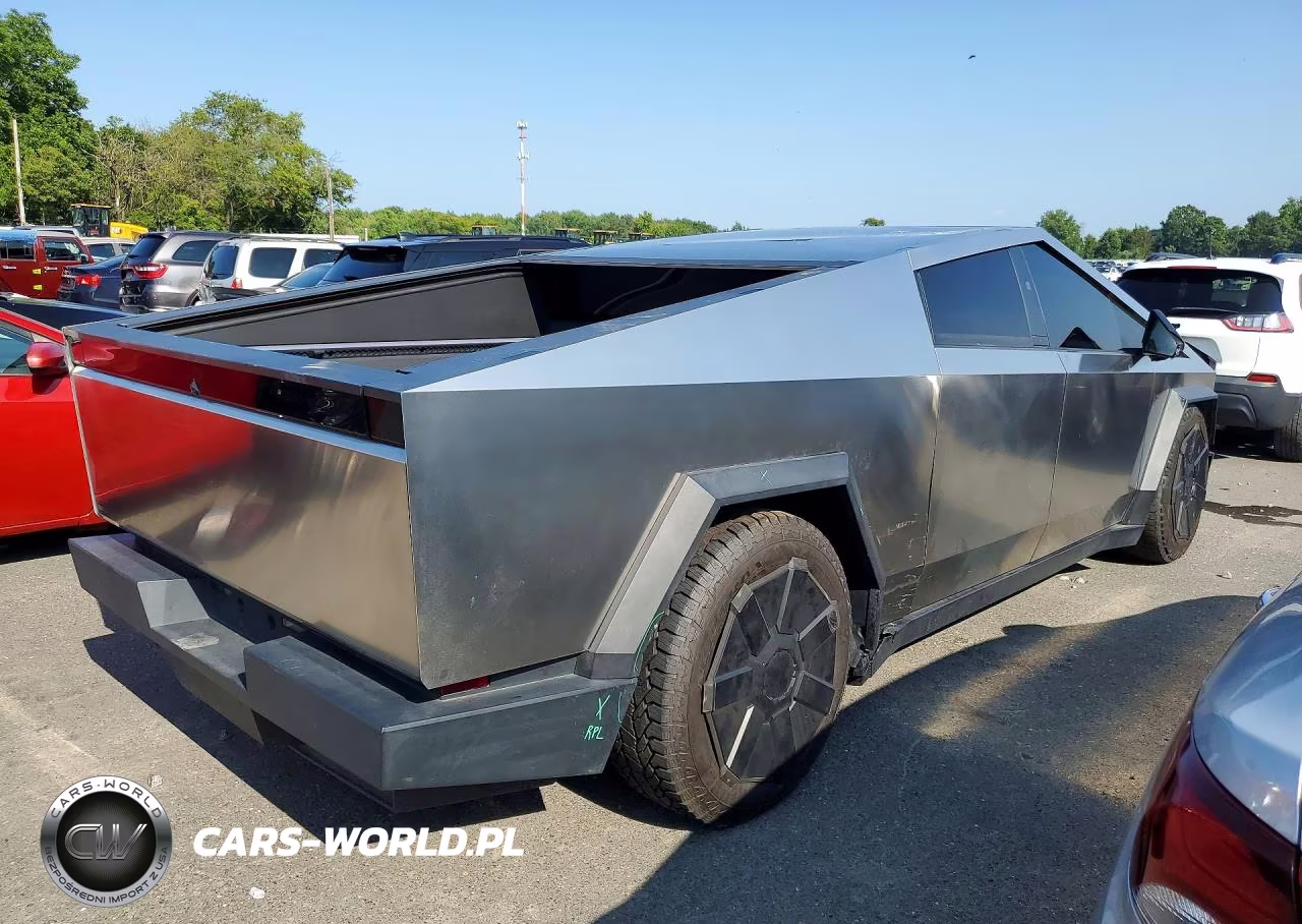 2024 Tesla Cybertruck VIN:7G2CEHED7RA012292 - 3