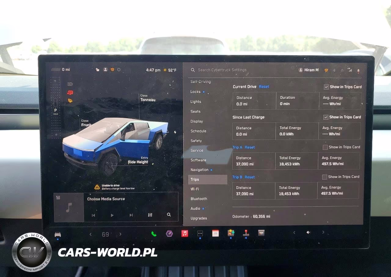 2024 Tesla Cybertruck VIN:7G2CEHED7RA012292 - 9