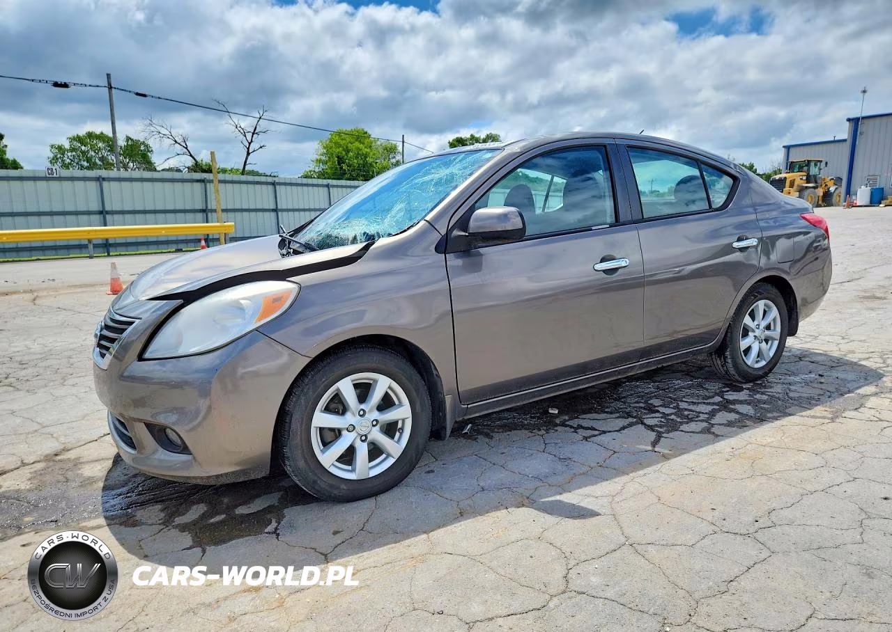 2012 Nissan Versa 1.6 S