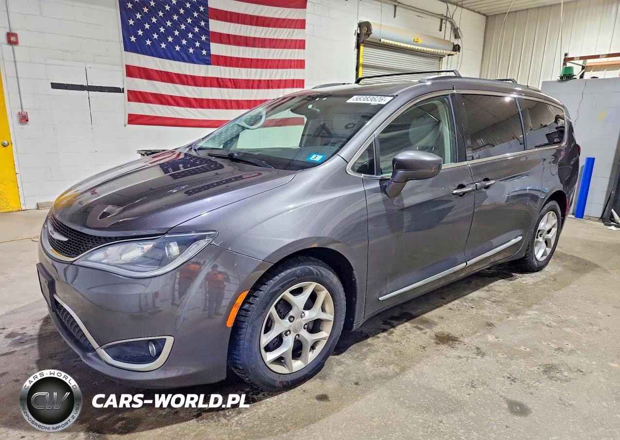 2017 Chrysler Pacifica Touring L