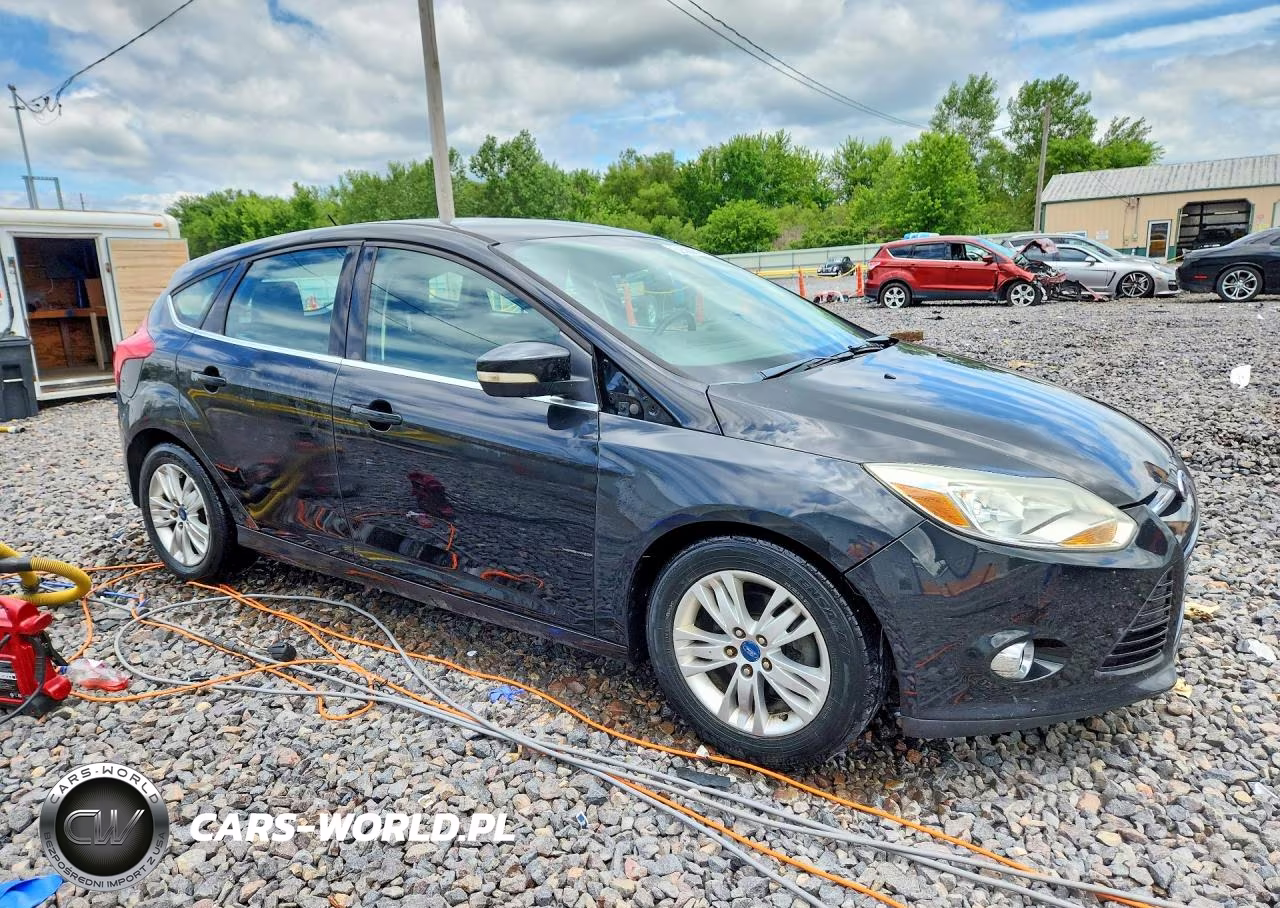 2012 Ford Focus Sel VIN:1FAHP3M25CL168351 - 4