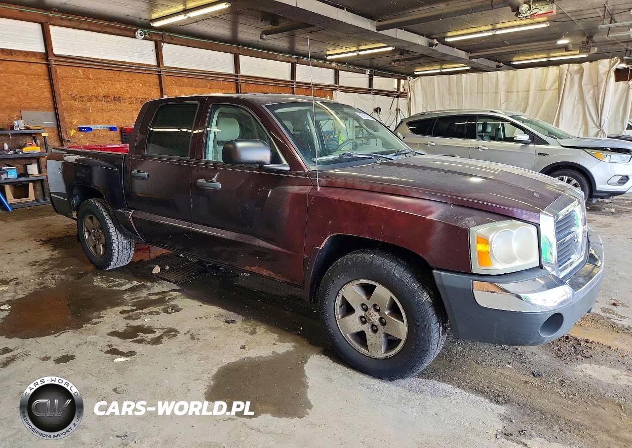 2005 Dodge Dakota Quad Slt VIN:1D7HW48K25S194367 - 4