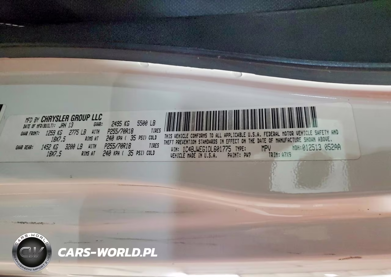 2013 Jeep Wrangler Unlimited Sahara VIN:1C4BJWEG1DL601775 - 13