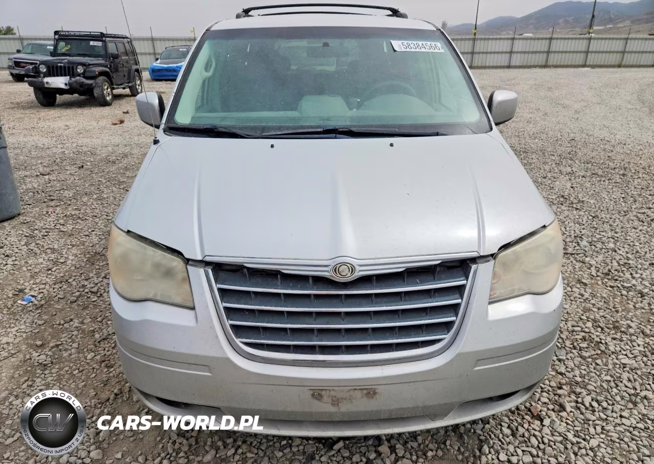 2010 Chrysler Town & Country Touring VIN:2A4RR5D12AR432152 - 5