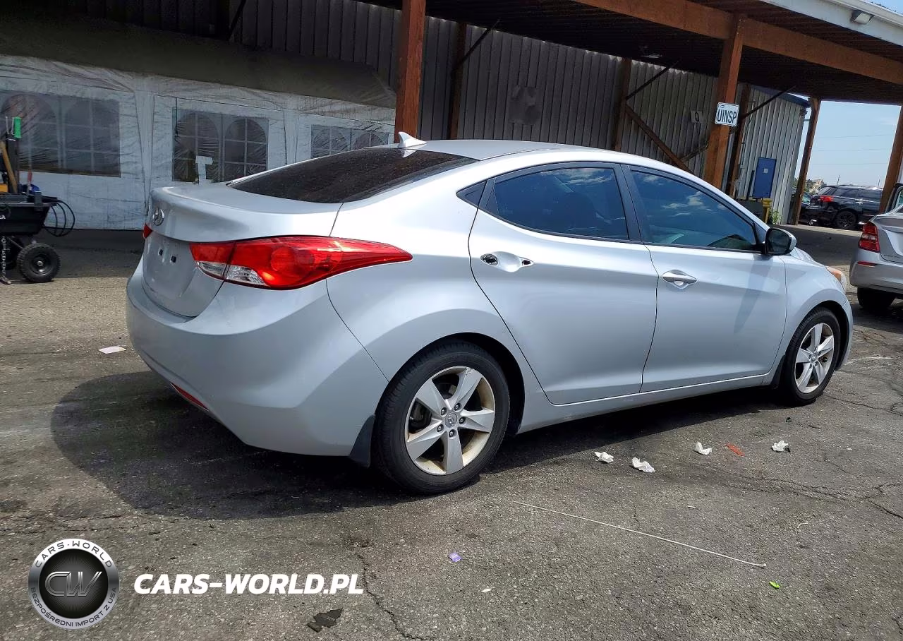 2013 Hyundai Elantra Gls VIN:5NPDH4AE9DH153352 - 3