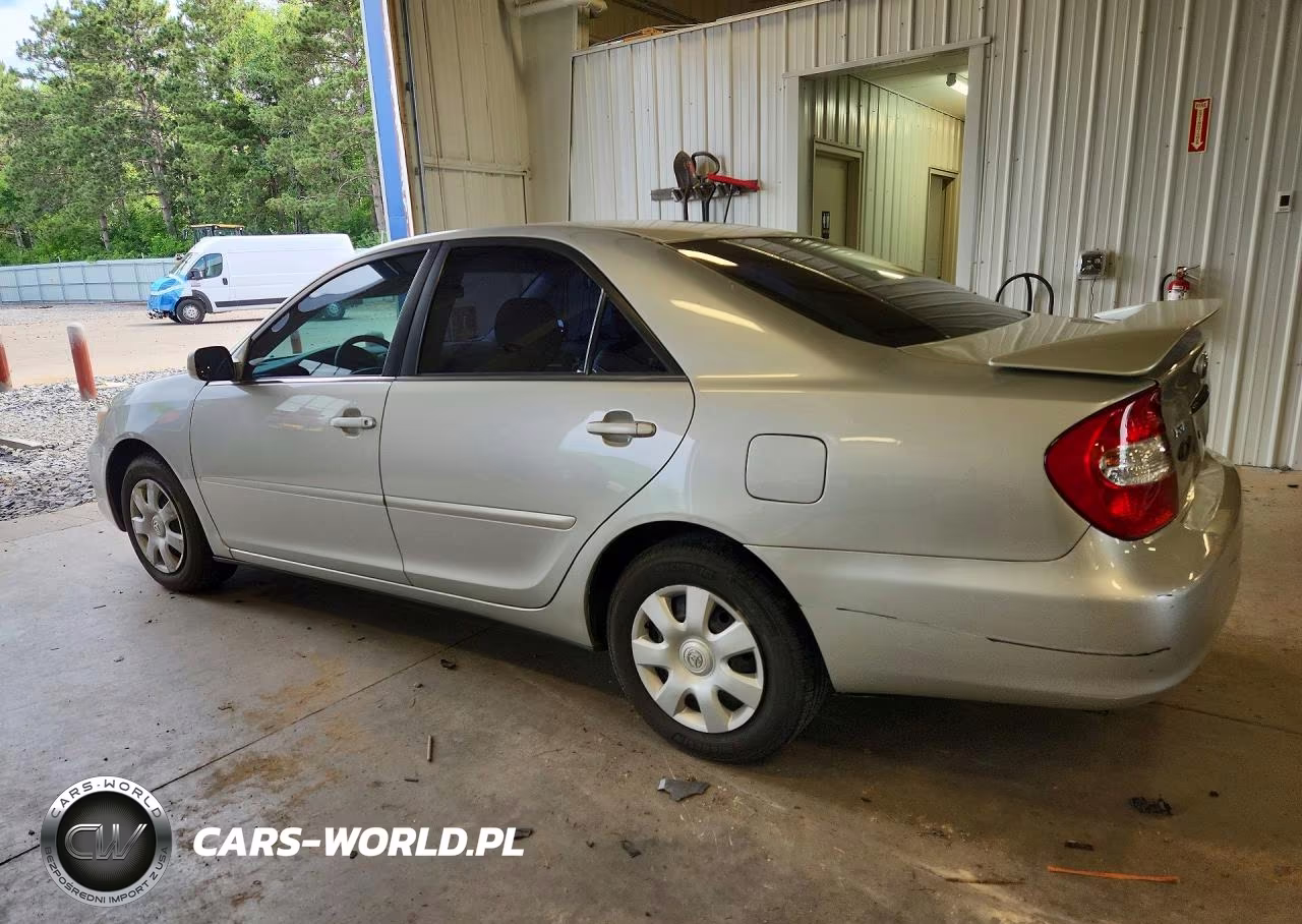 2002 Toyota Camry Le VIN:4T1BE32KX2U532051 - 2