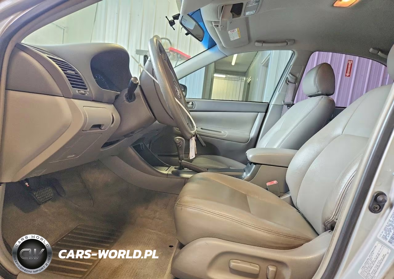 2002 Toyota Camry Le VIN:4T1BE32KX2U532051 - 7
