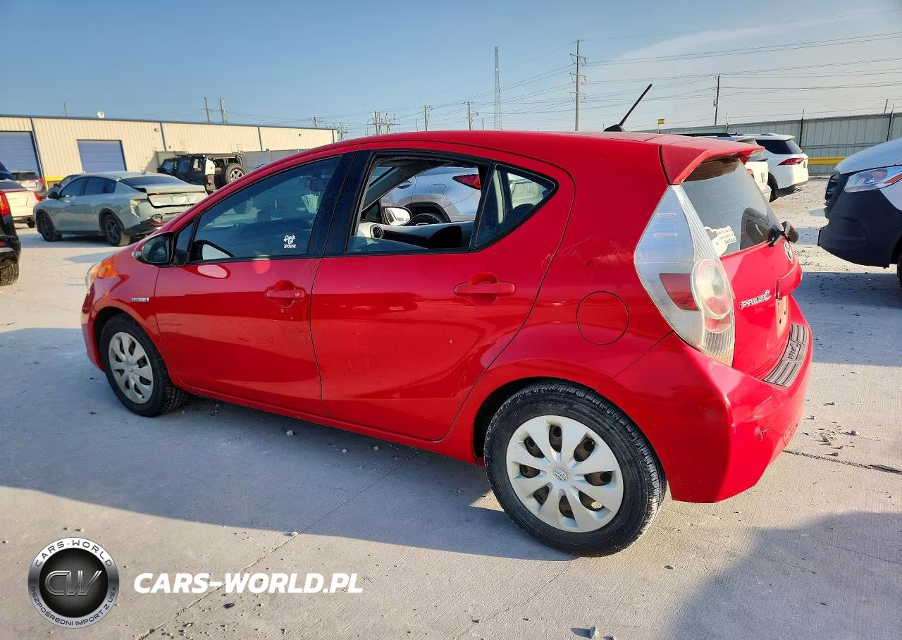 2012 Toyota Prius C Two VIN:JTDKDTB31C1503220 - 2