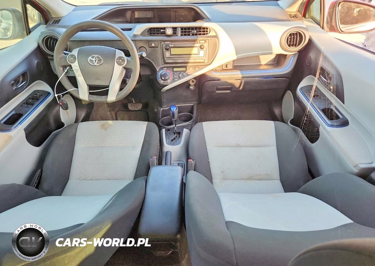 2012 Toyota Prius C Two VIN:JTDKDTB31C1503220 - 8