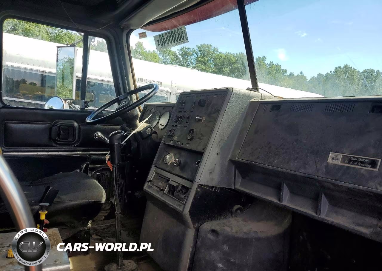 1999 Mack 700 Cl700 VIN:1M2AD09C2XW007508 - 5