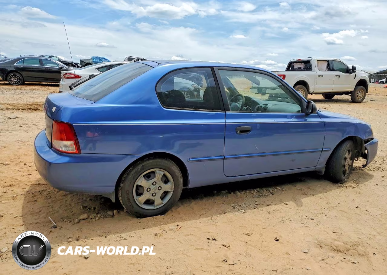 2002 Hyundai Accent Gs VIN:KMHCG35C82U210866 - 3