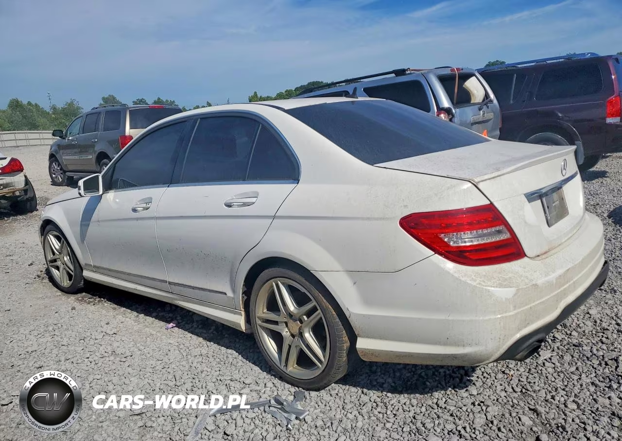 2014 Mercedes-Benz C 250 VIN:WDDGF4HB4ER305701 - 2