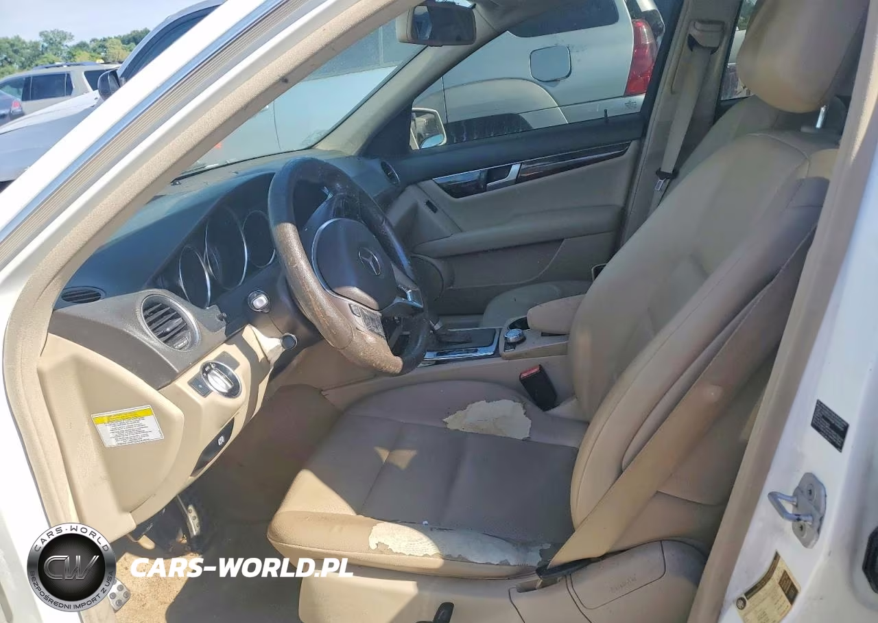 2014 Mercedes-Benz C 250 VIN:WDDGF4HB4ER305701 - 7