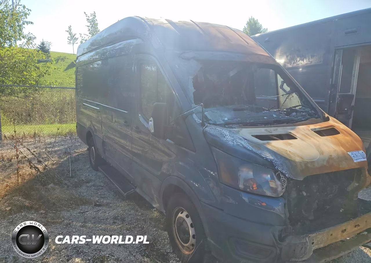 2020 Ford Transit 250 Delivery Van VIN:1FTBR3X85LKB33373 - 4