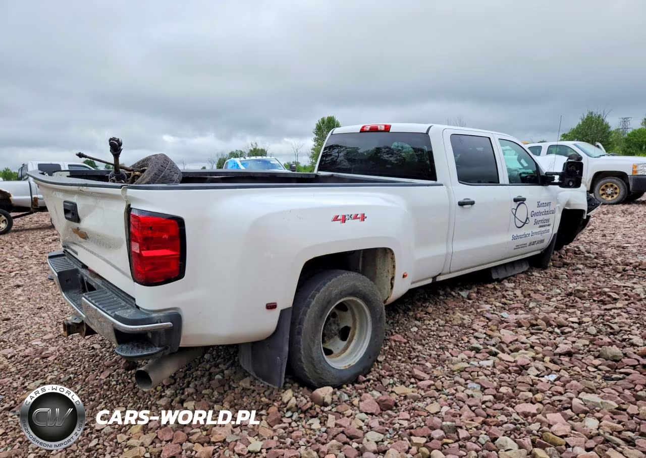 2019 Chevrolet Silverado K3500 VIN:1GC4KVCY9KF193176 - 3