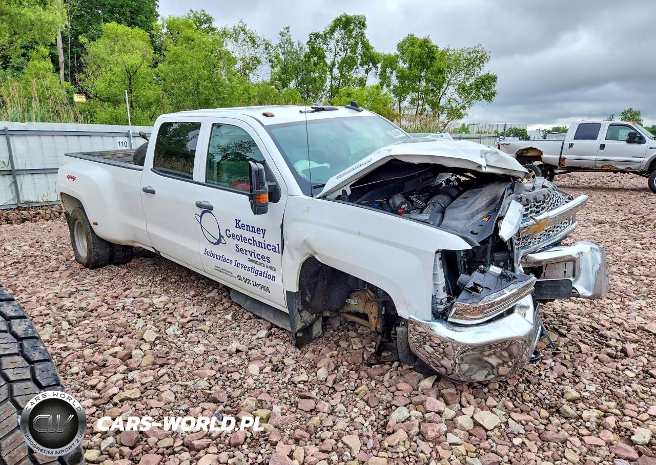2019 Chevrolet Silverado K3500 VIN:1GC4KVCY9KF193176 - 4