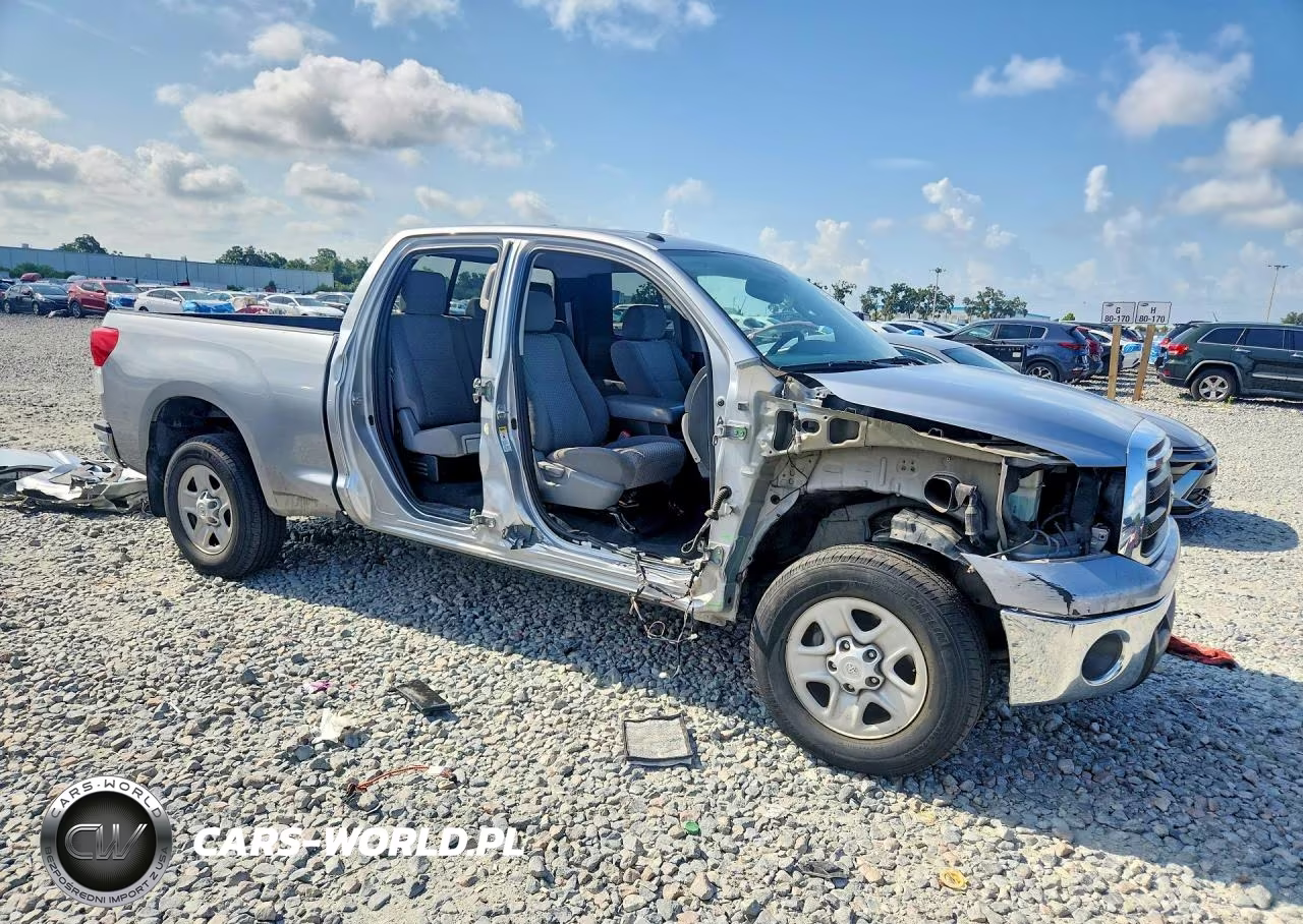 2013 Toyota Tundra Double Cab Sr5 VIN:5TFUW5F18DX287002 - 4