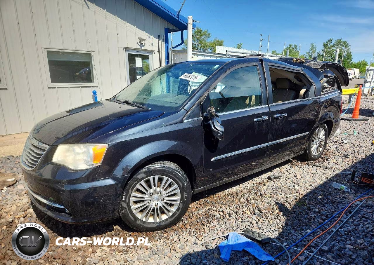2015 Chrysler Town & Country Touring L – zdjęcie 1 z 13