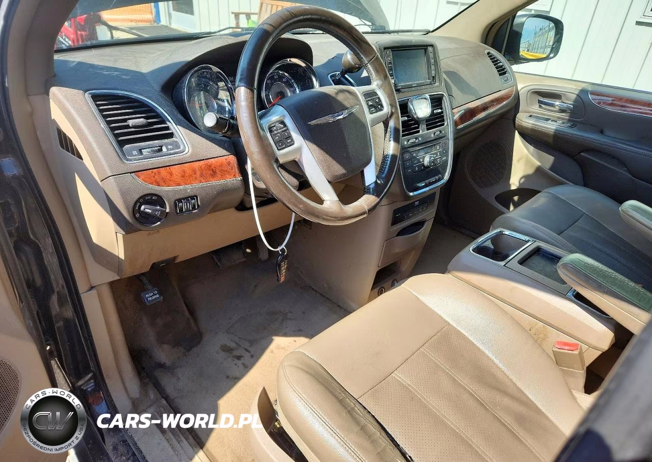 2015 Chrysler Town & Country Touring L VIN:2C4RC1CG6FR506895 - 8