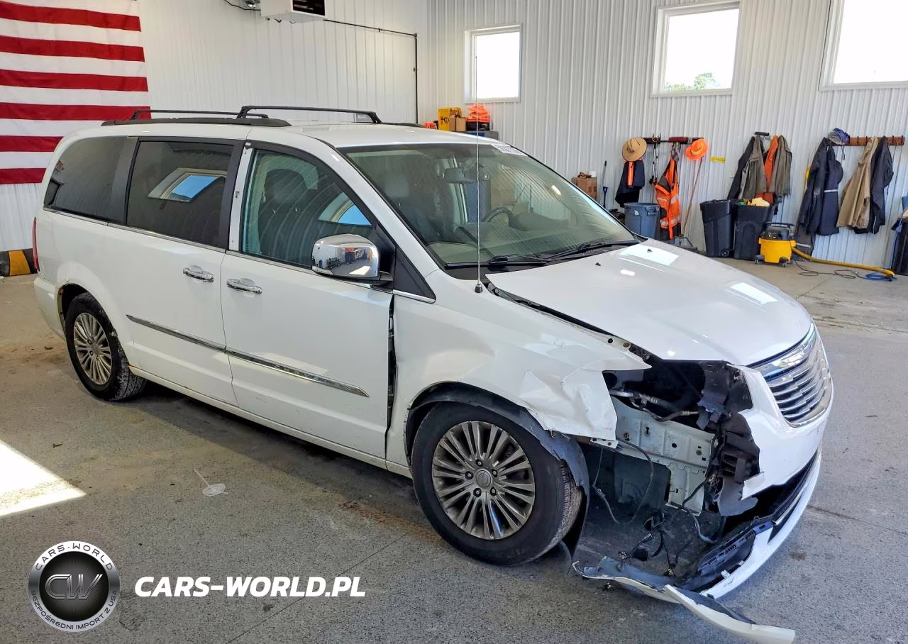 2015 Chrysler Town & Country Touring L VIN:2C4RC1CG8FR529420 - 4