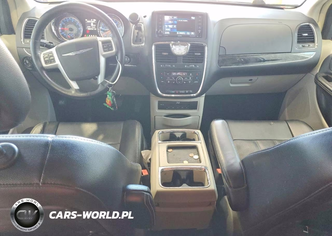 2015 Chrysler Town & Country Touring L VIN:2C4RC1CG8FR529420 - 8