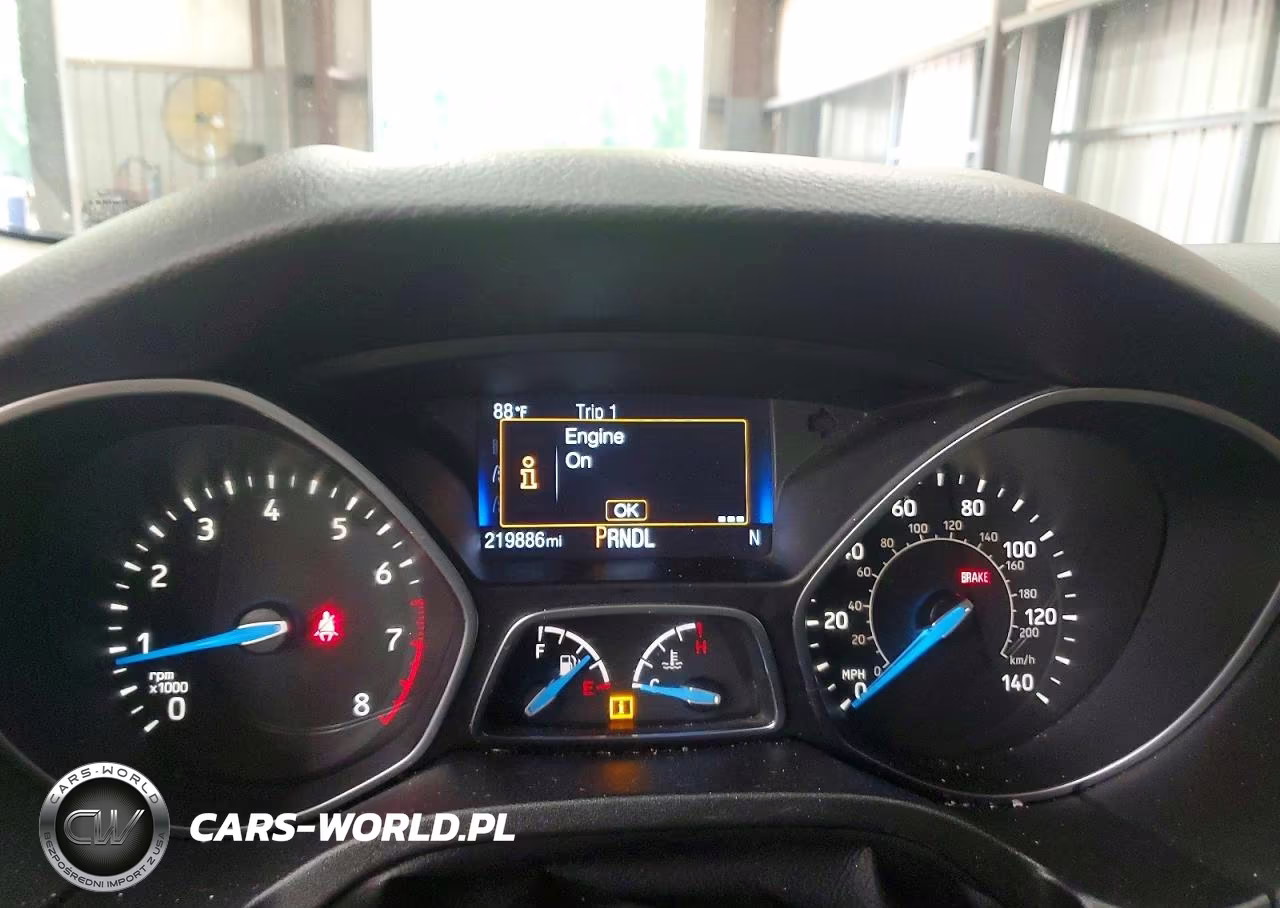2016 Ford Focus Se VIN:1FADP3F25GL389367 - 9
