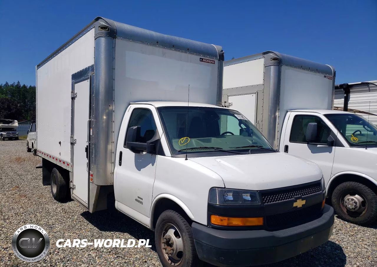 2021 Chevrolet Express G4500 VIN:1HA6GVC73MN006956 - 4