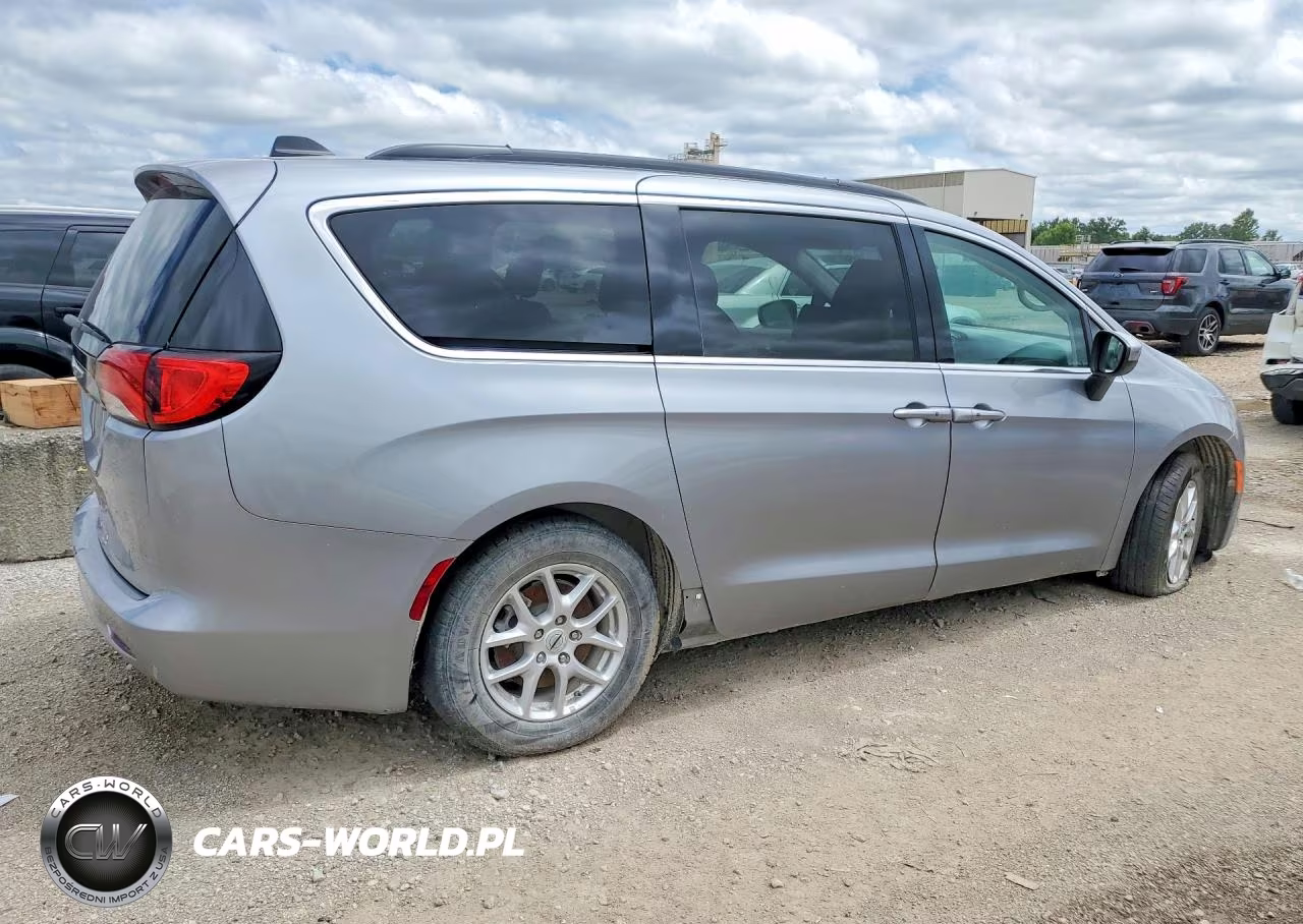 2021 Chrysler Voyager Lxi VIN:2C4RC1DG9MR506143 - 3