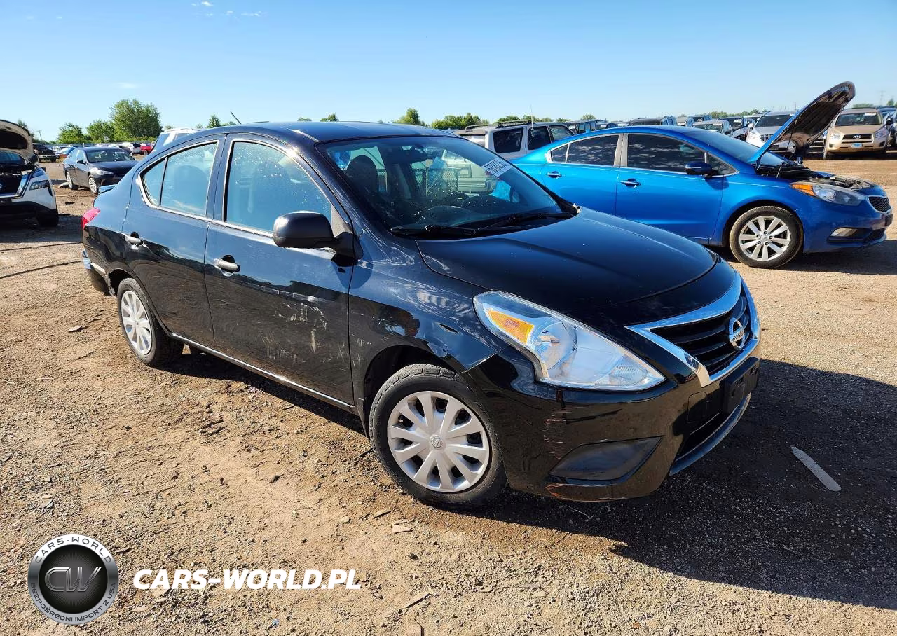 2015 Nissan Versa 1.6 S Plus VIN:3N1CN7AP7FL881829 - 4