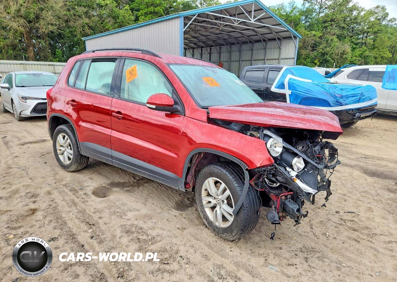 2016 Volkswagen Tiguan S VIN:WVGBV7AX7GW026595 - 4