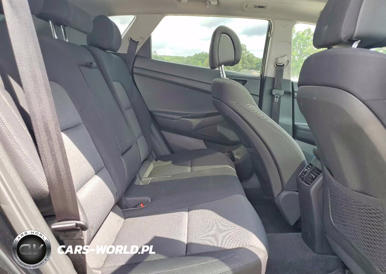 2018 Hyundai Tucson Value VIN:KM8J33A24JU648136 - 11