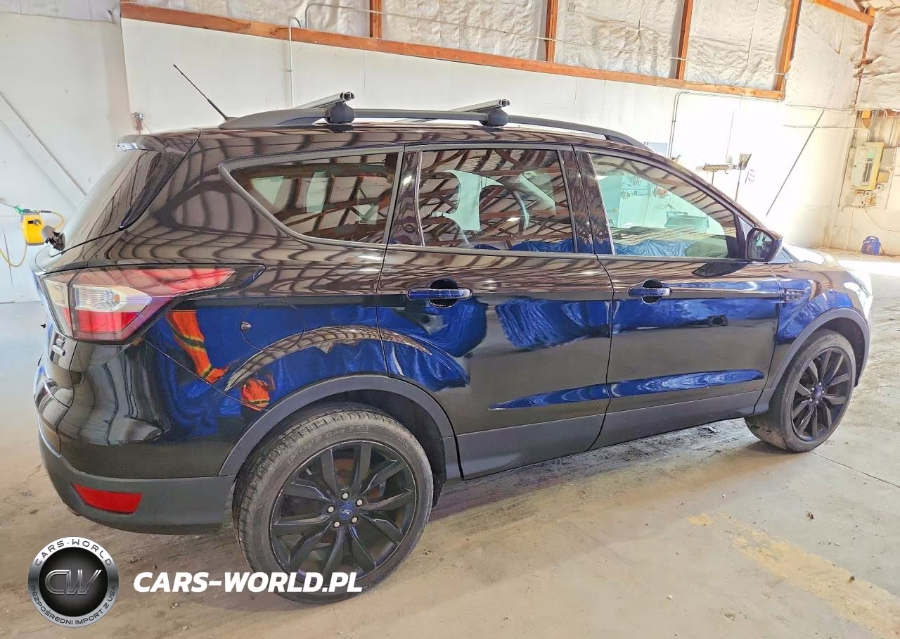 2017 Ford Escape Se VIN:1FMCU0G9XHUE89786 - 3