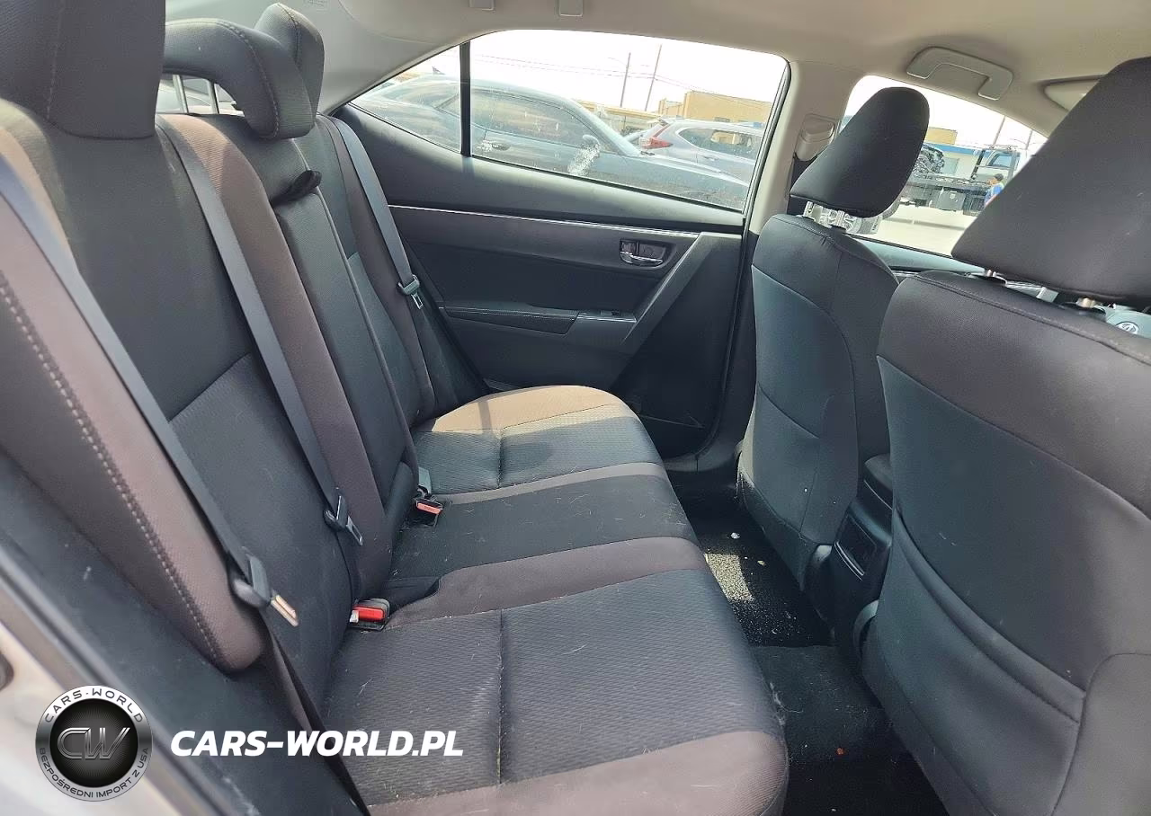 2018 Toyota Corolla Le VIN:2T1BURHE7JC981131 - 10