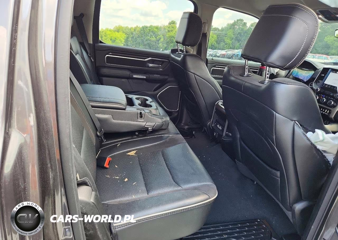 2022 Ram 1500 Laramie VIN:1C6SRFJM1NN237925 - 10