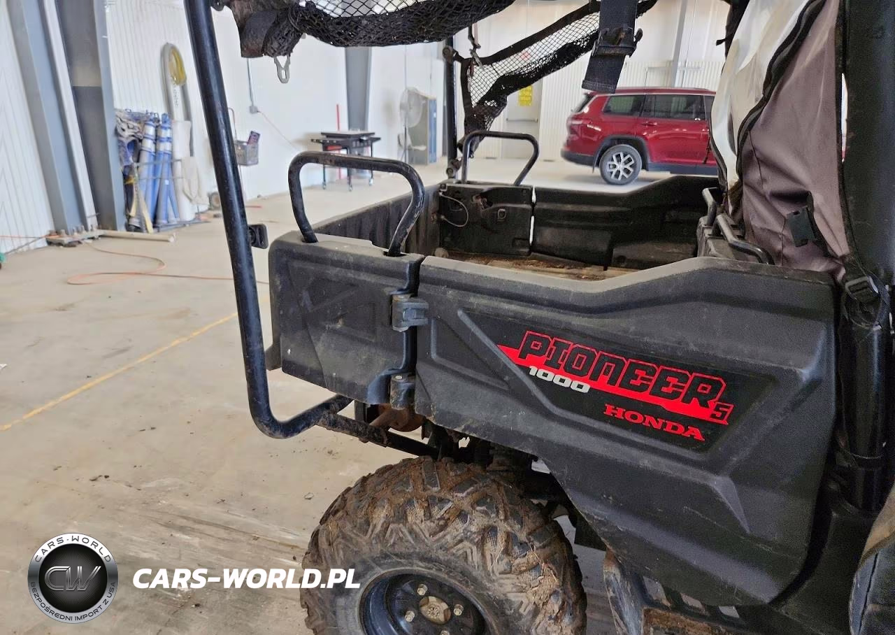2018 Honda Pioneer 1000 Utility Vehicle VIN:1HFVE0409J4202272 - 10