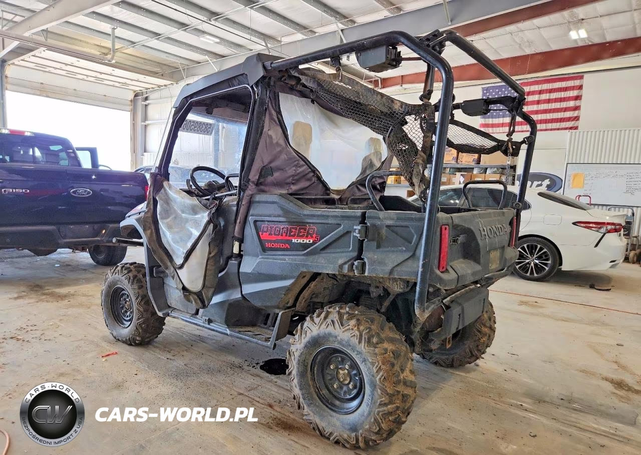 2018 Honda Pioneer 1000 Utility Vehicle VIN:1HFVE0409J4202272 - 3