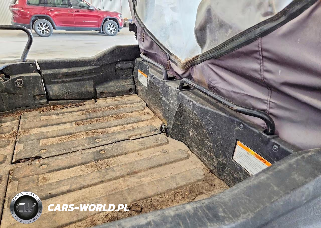 2018 Honda Pioneer 1000 Utility Vehicle VIN:1HFVE0409J4202272 - 6