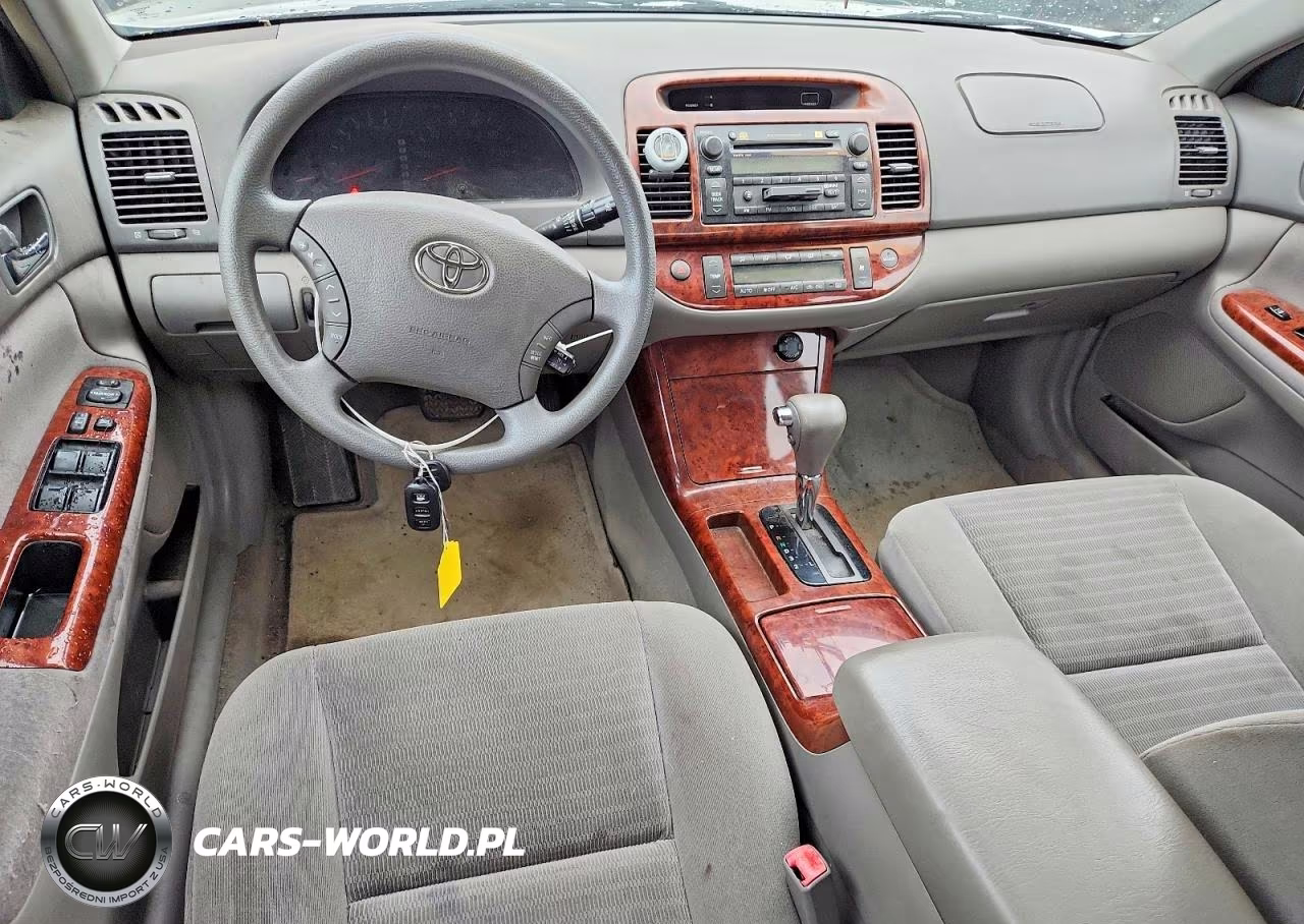 2005 Toyota Camry Xle VIN:4T1BE30K45U986948 - 8