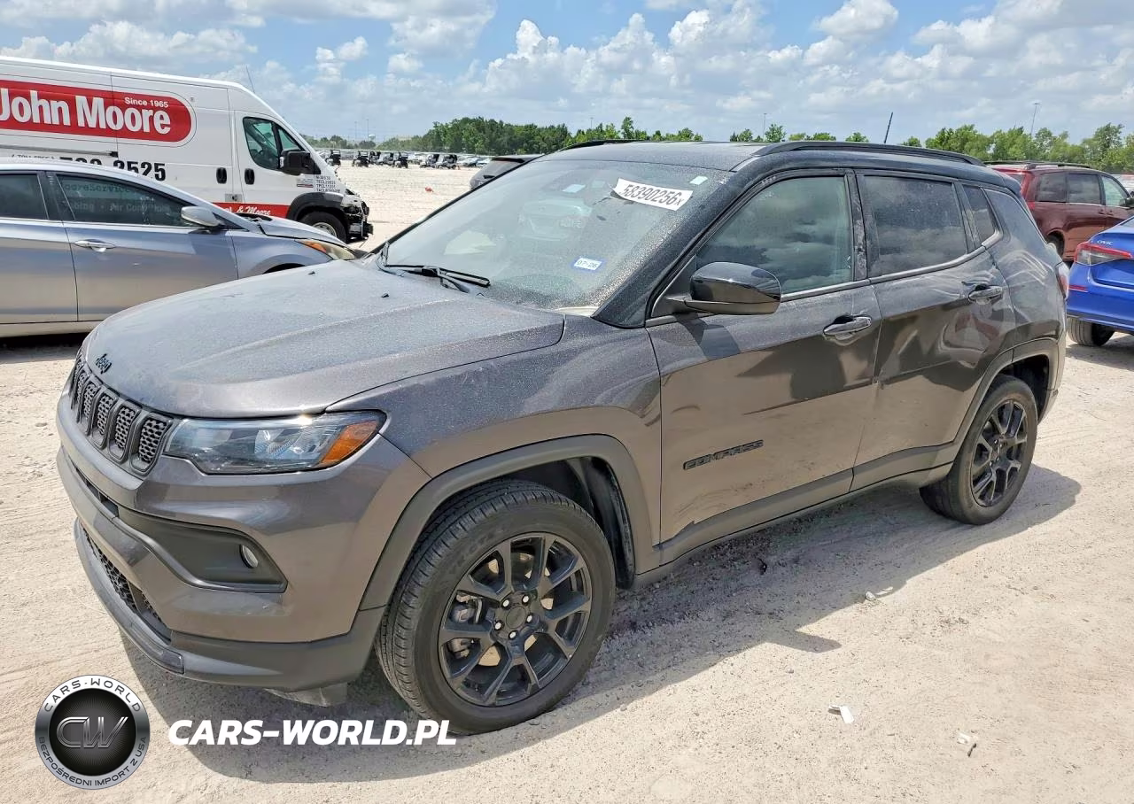 2023 Jeep Compass Latitude – zdjęcie 1 z 13
