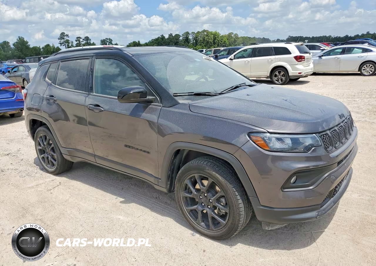 2023 Jeep Compass Latitude VIN:3C4NJDBN0PT507643 - 4
