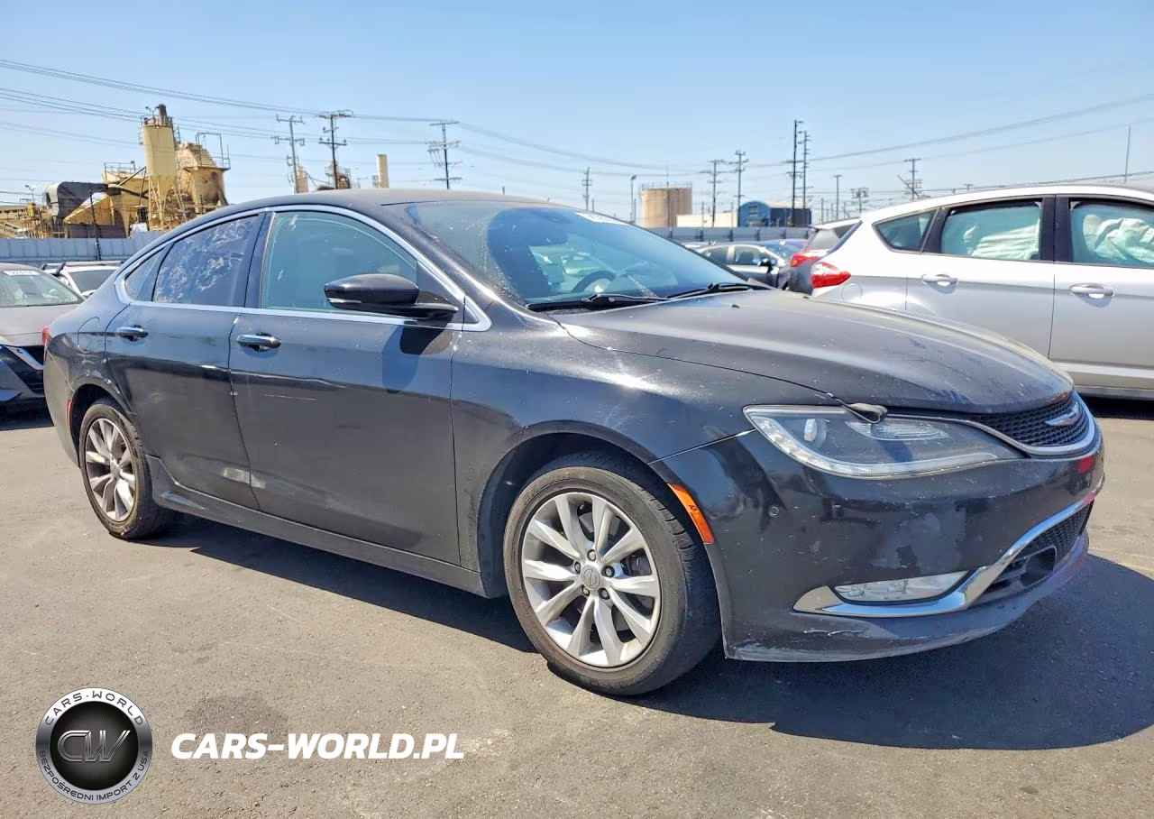 2015 Chrysler 200 C VIN:1C3CCCCG7FN551900 - 4