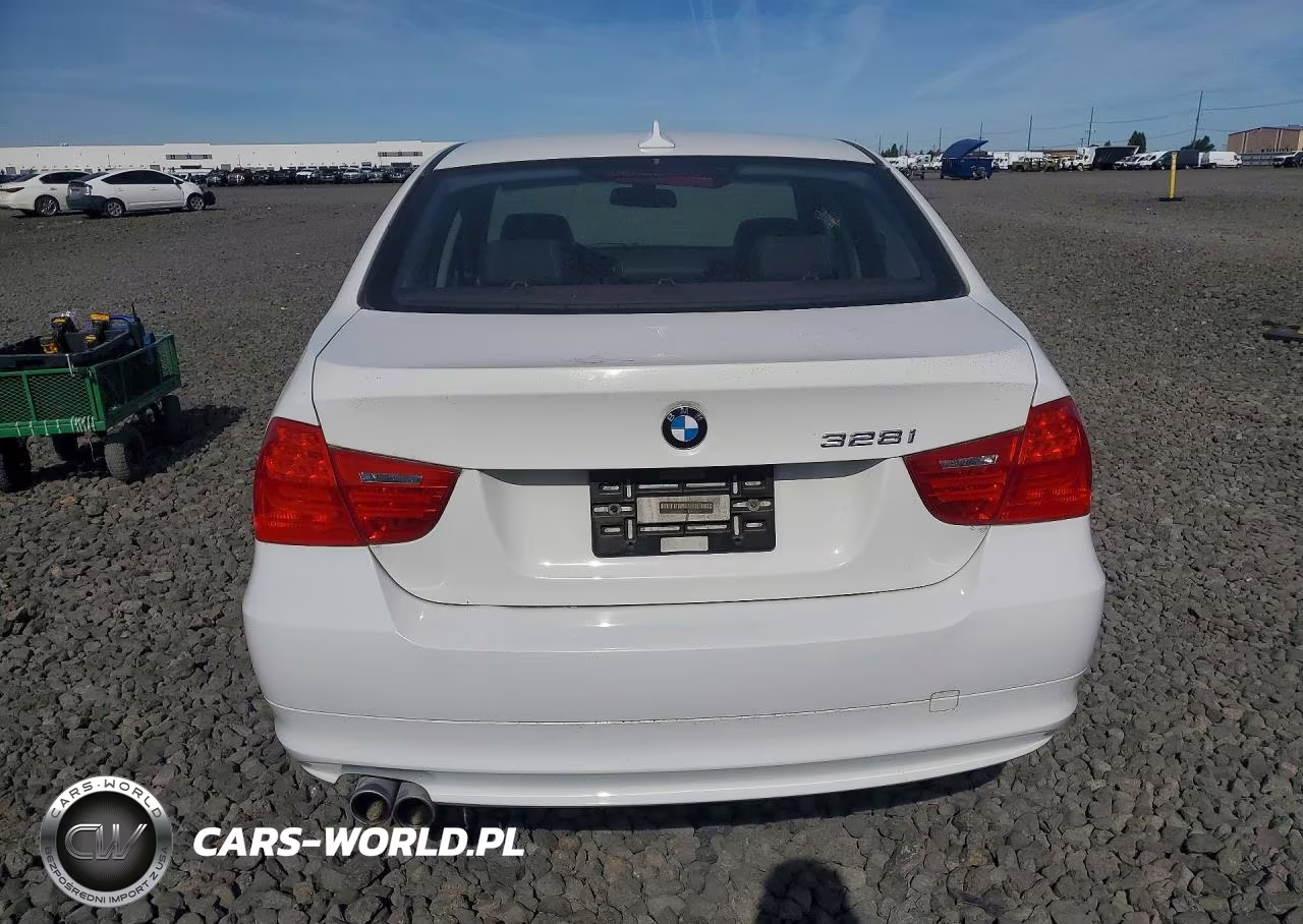2011 BMW 328 Xi Sulev VIN:WBAPK5G59BNN24385 - 6