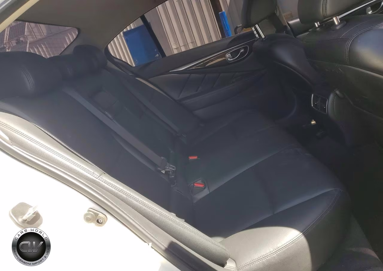 2019 Infiniti Q50 3.0T Luxe VIN:JN1EV7AR4KM558977 - 10