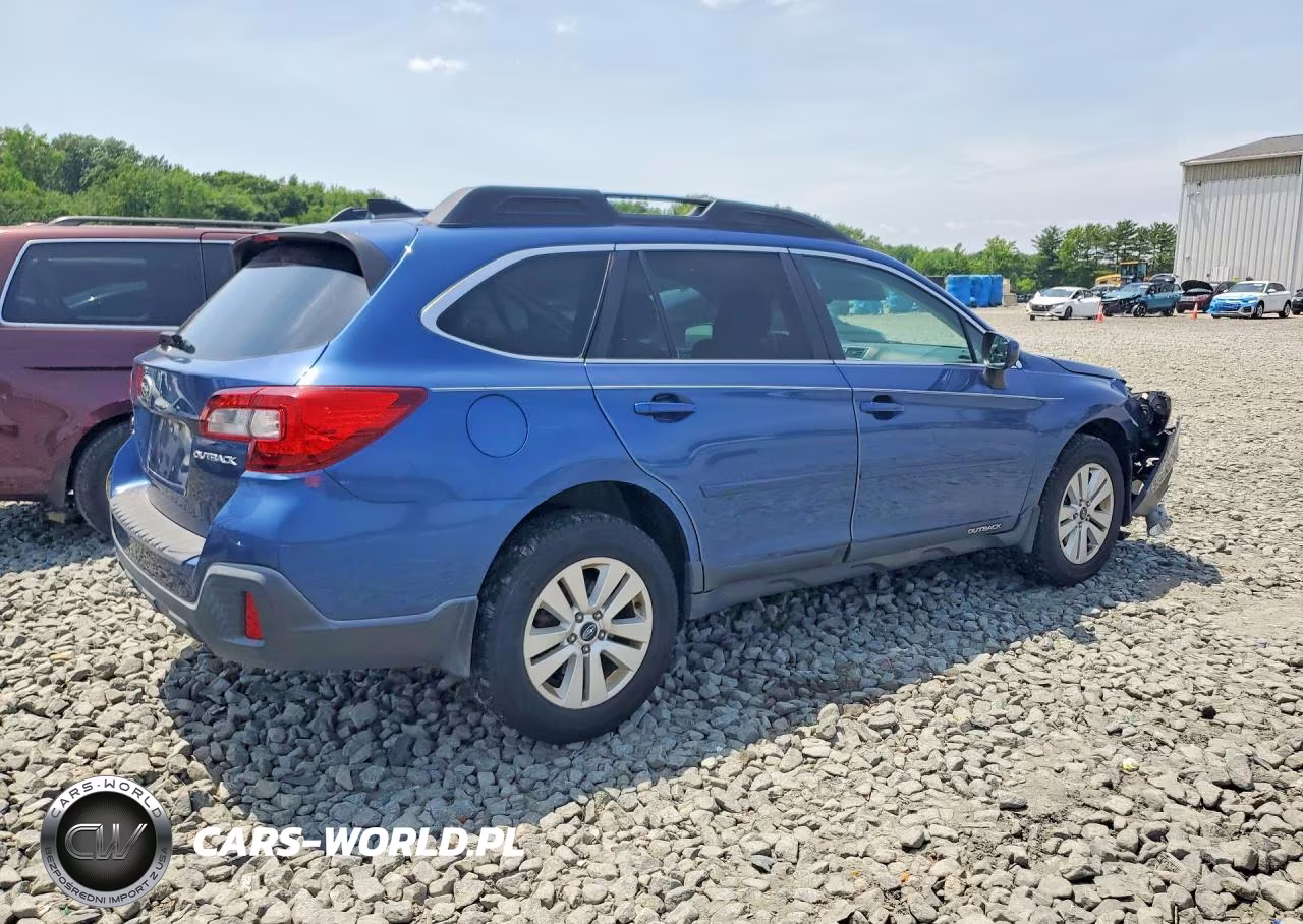 2019 Subaru Outback 2.5I Premium VIN:4S4BSAFC4K3395985 - 3