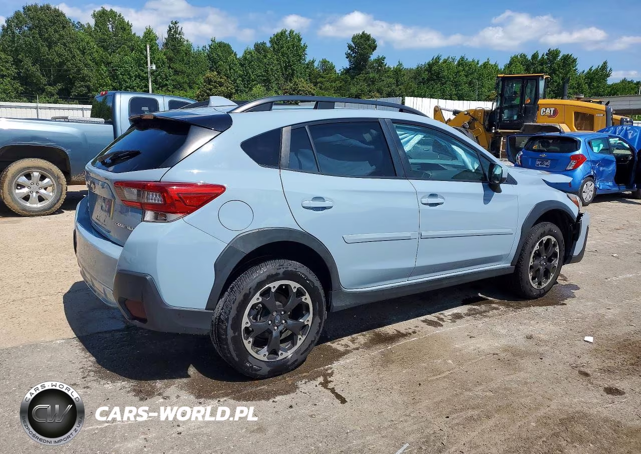 2021 Subaru Crosstrek Premium VIN:JF2GTAPC7M8216402 - 3