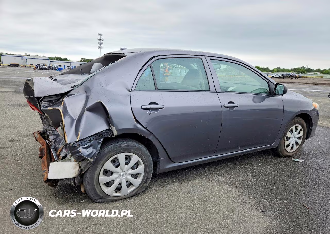 2009 Toyota Corolla Base VIN:JTDBL40E99J053791 - 3