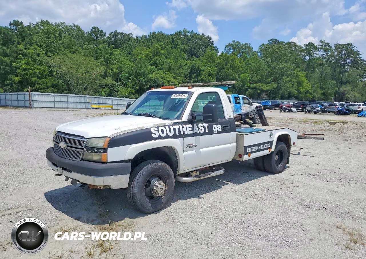 2004 Chevrolet Silverado C3500 VIN:1GBJC34264E384145 - 9