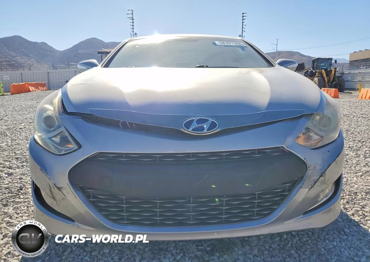 2012 Hyundai Sonata Hybrid VIN:KMHEC4A49CA027097 - 5