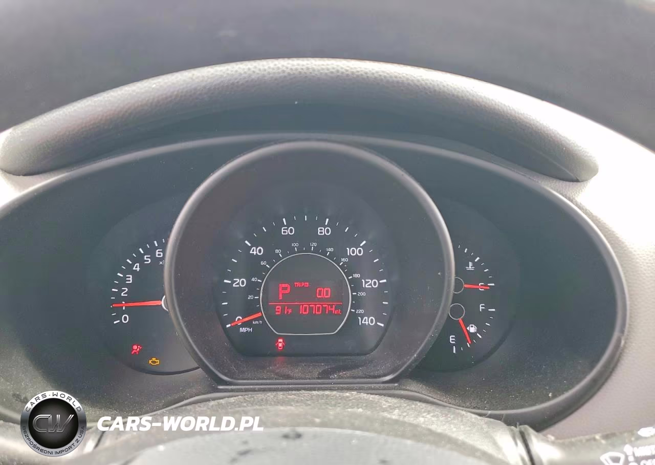 2014 Kia Soul + VIN:KNDJP3A55E7066232 - 9