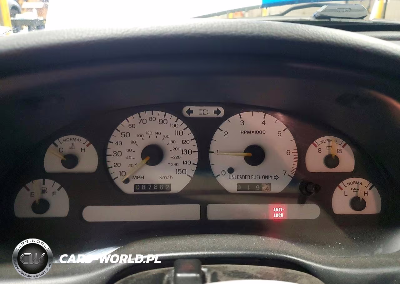 1994 Ford Mustang Gt VIN:1FALP42TXRF223945 - 9